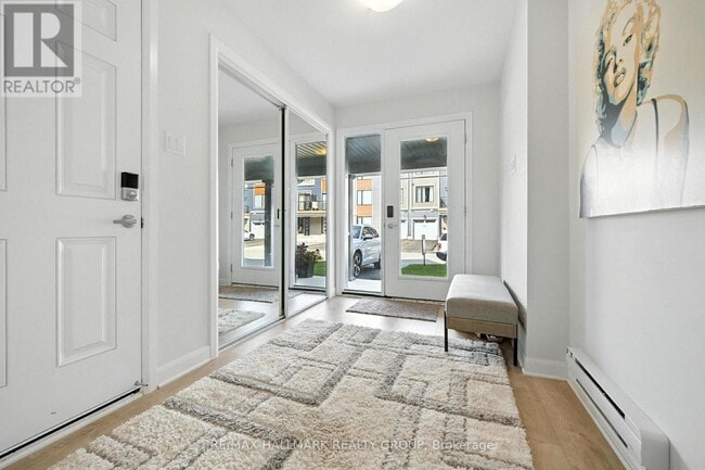 Building Photo - 702 Confluence Walk