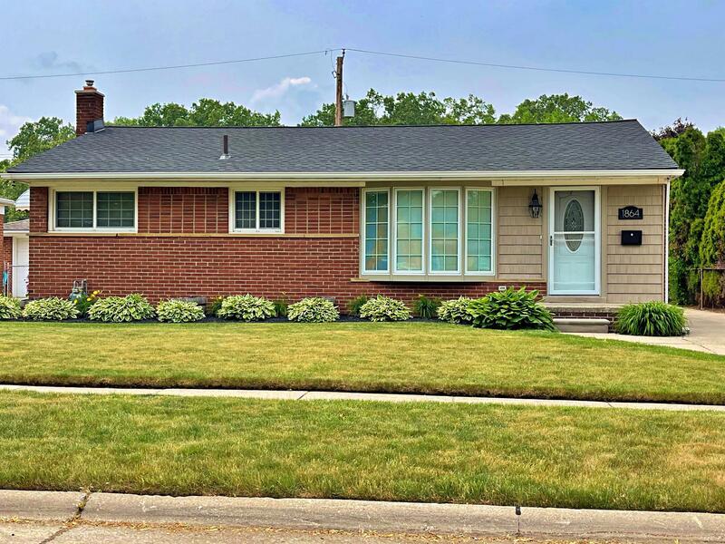 1864 Dr, Trenton, MI 48183 House Rental in Trenton, MI