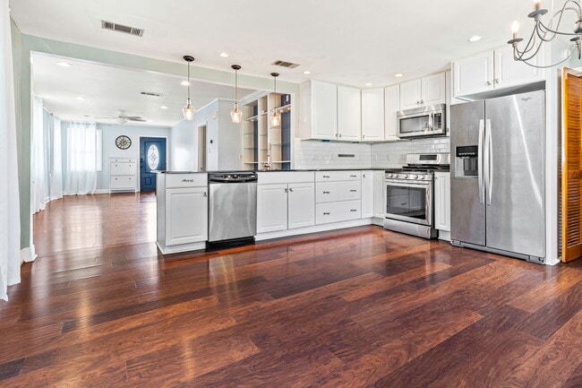 Building Photo - 3827 William Pl