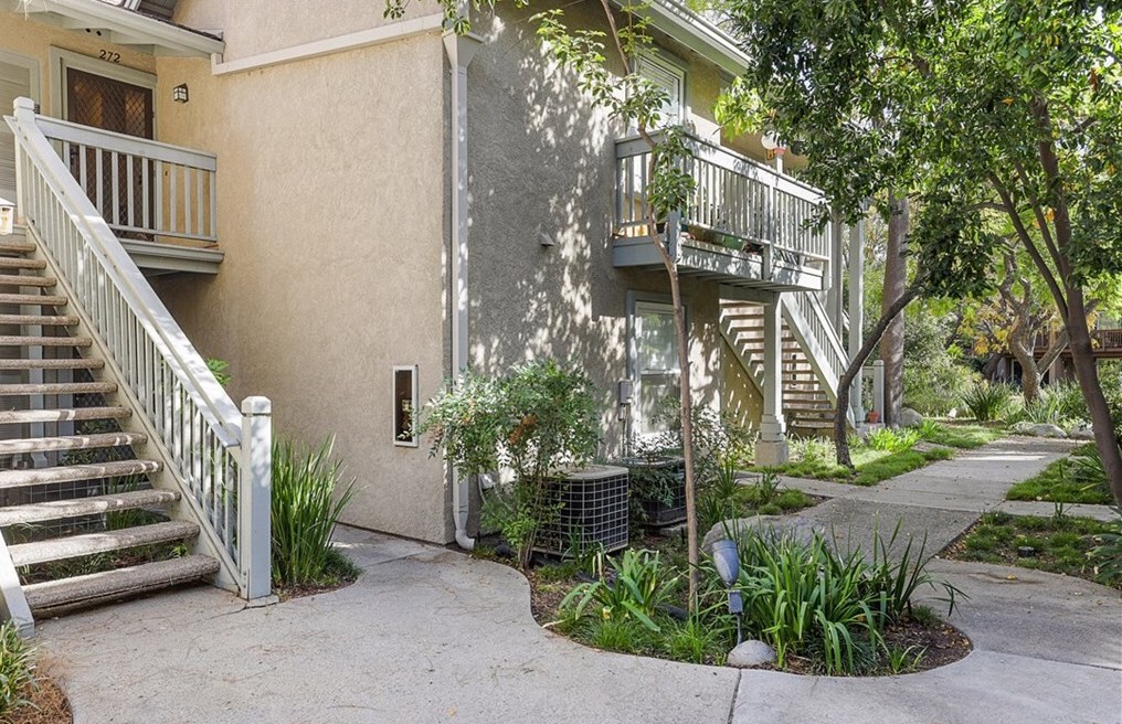 7120 Carlson Cir, Unit 272 - Condos in Canoga Park, CA | Westside Rentals