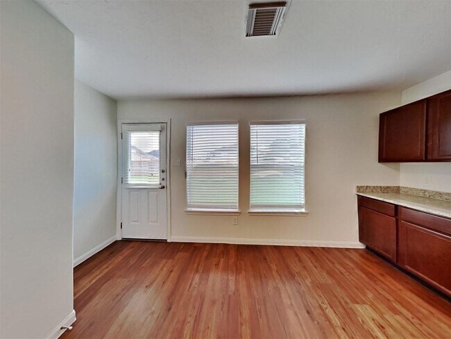 Foto del edificio - 3906 Hawthorn Glen Ct