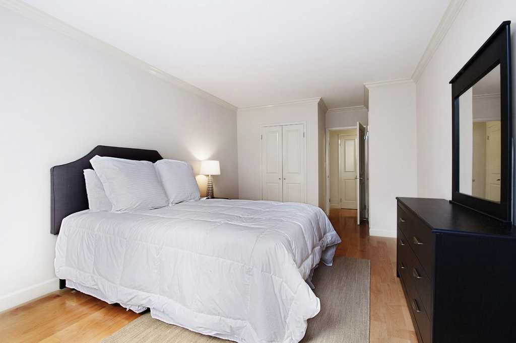 Foto principal - 60 W 66th St