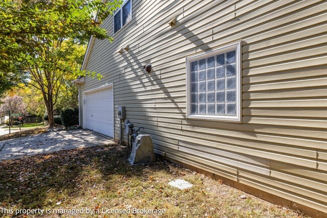 Foto del edificio - 4033 Raven Rock Ct