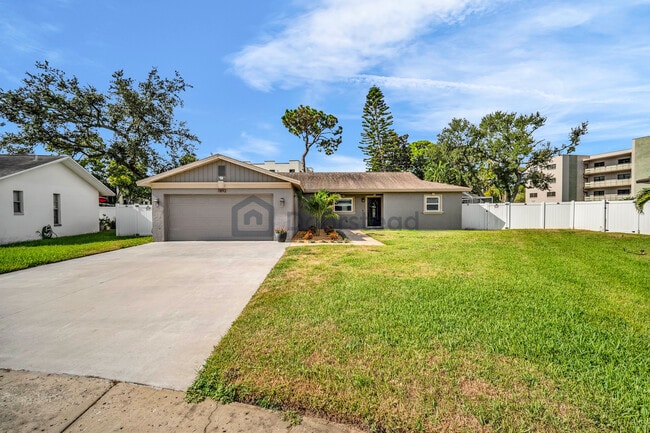 Building Photo - 7892 Sundown Dr