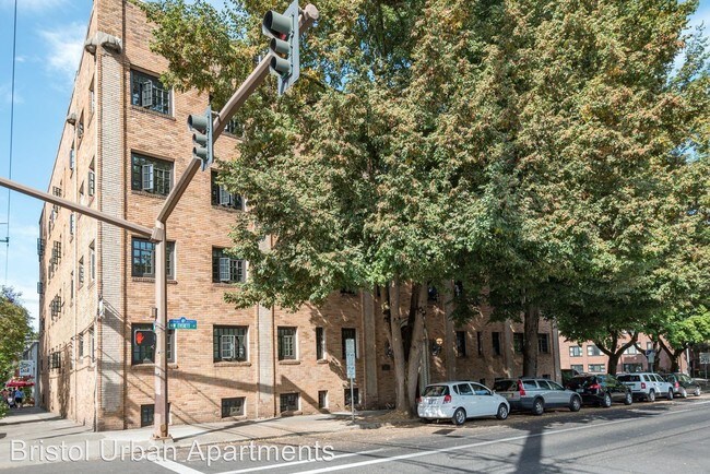 Building Photo - 2081 NW Everett St
