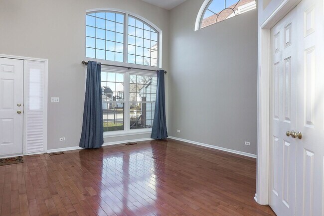 Building Photo - 2140 Feldott Ln