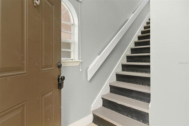 Foto del edificio - 425 Fountainhead Cir