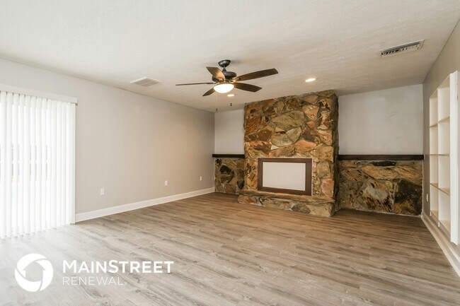 Foto del edificio - 5603 Lake Fox Cir