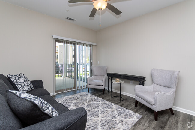 2BR,2BA - Hyde Glen Apartments