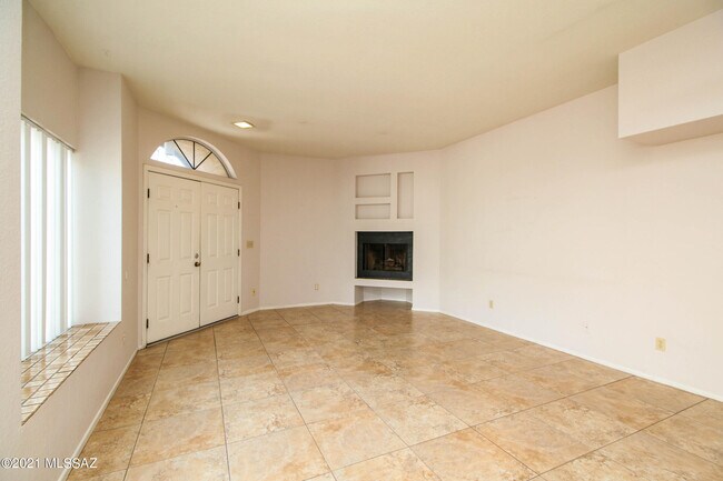 Foto del edificio - 4465 E Mossy Brook Pl