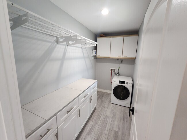 Foto del edificio - 14237 Emelita St