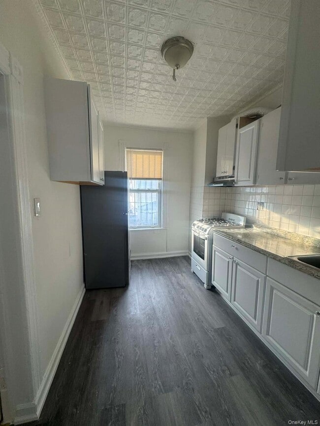 Foto del edificio - 88 Nichols Ave