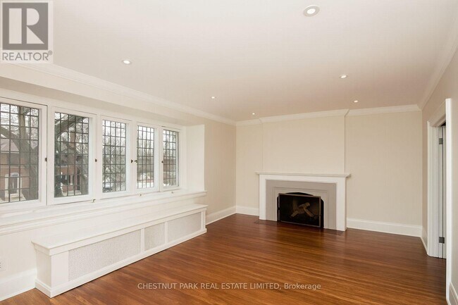 Building Photo - 472 Oriole Pkwy