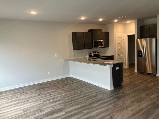 Building Photo - 6030 Taramore Ln NW