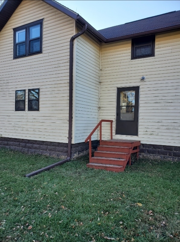 Building Photo - 618 W 6th St