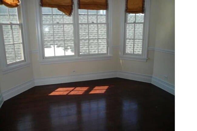Building Photo - 1140 W Wrightwood Ave