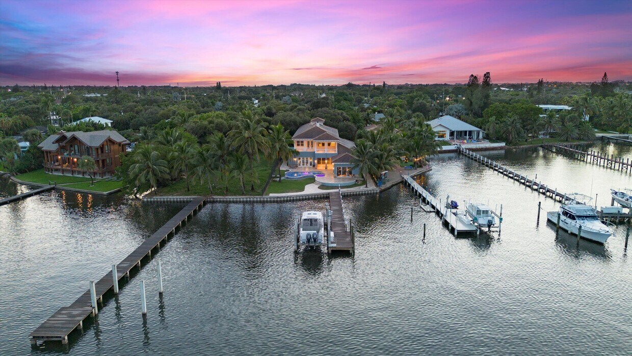 Foto principal - 614 S Lake Dr