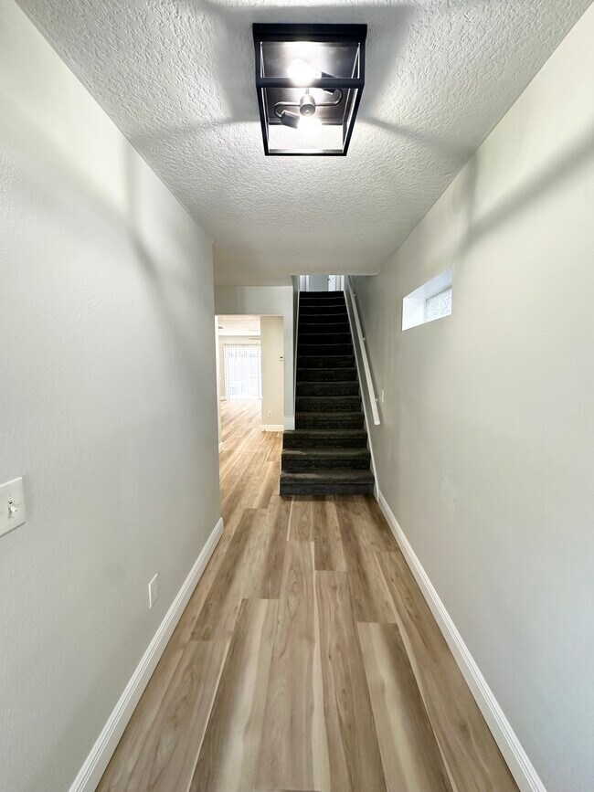 Foto del edificio - 804 E South St