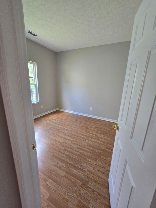 Foto del edificio - Nice Three Bedroom Home in Franklin, IN