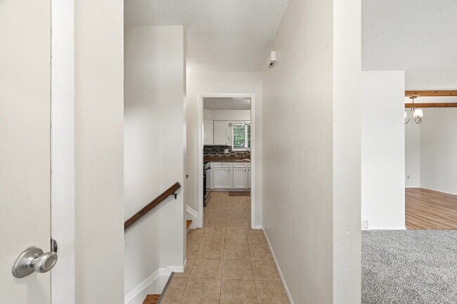 Foto del edificio - $1,895.95, 3-bed, 2-bath, located in Colorado Springs with Central AC.