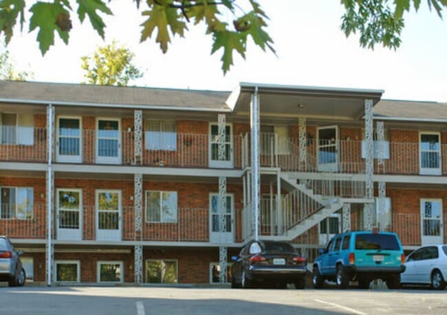 Interior Photo - 3rd,SW,1401