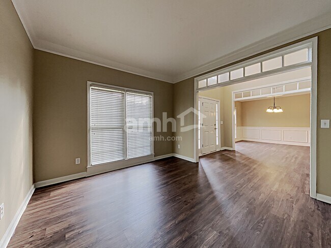 Foto del edificio - 2079 Sugar Springs Dr