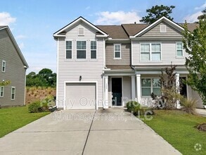 Building Photo - 133 Wild Holly Dr