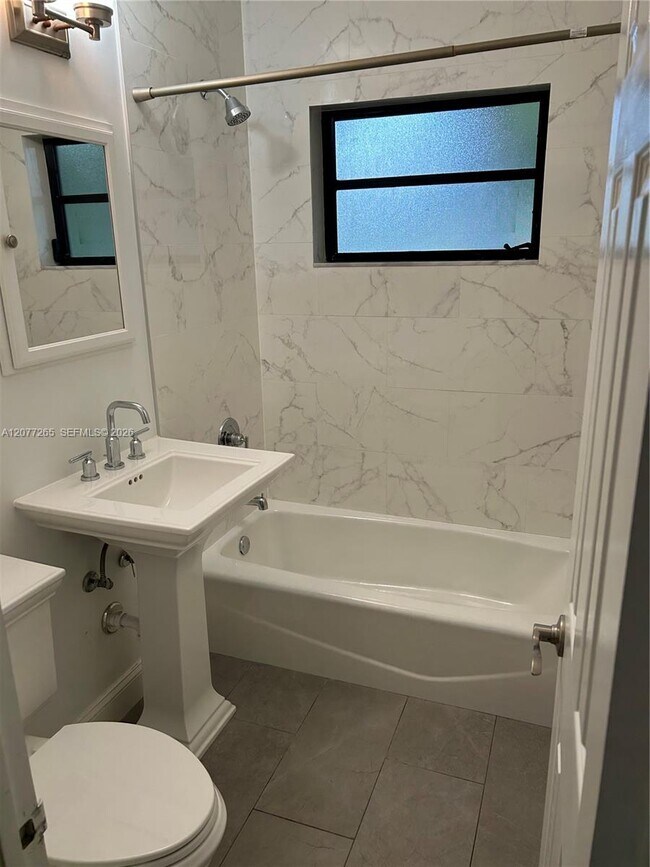 Foto del edificio - 7415 SW 117th St