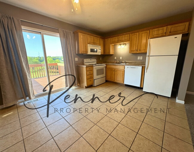 Foto del edificio - 1017 NW Willow Dr