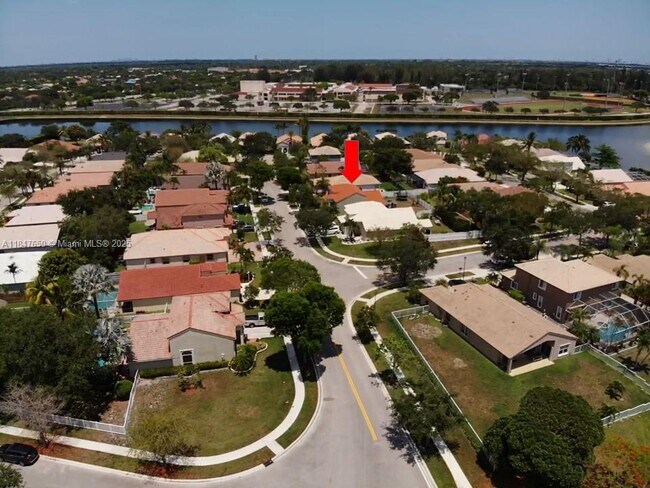 Foto del edificio - 13274 NW 15th Ct