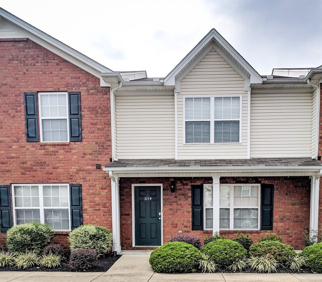 Renovated Townhome Barfield Commons - Renovated Townhome Barfield Commons