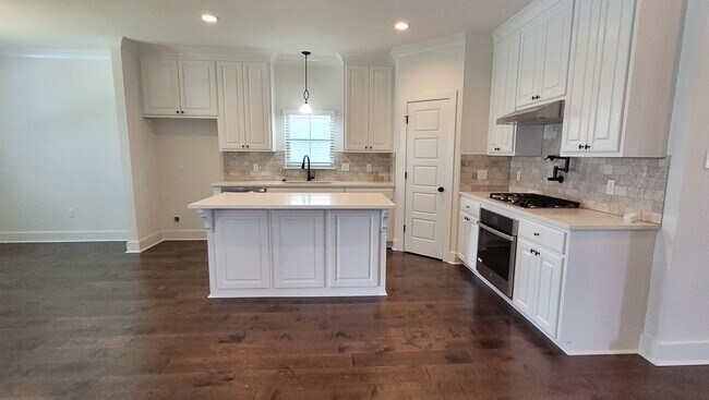 Foto del edificio - Beautiful 3 bedroom in Baton Rouge with bonus room!!