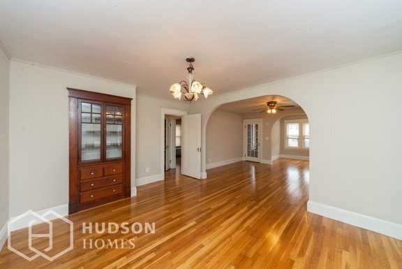 Building Photo - 531 Lynnfield St