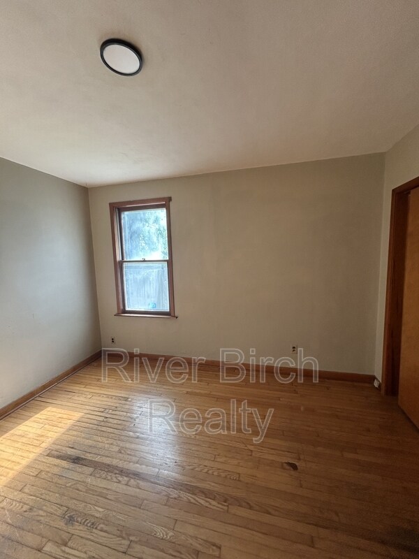 Building Photo - 1501 S 8th St