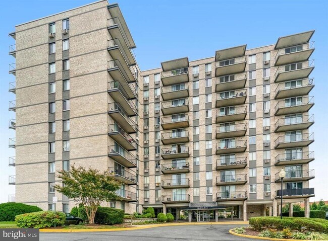 Foto del edificio - 3245 Rio Dr