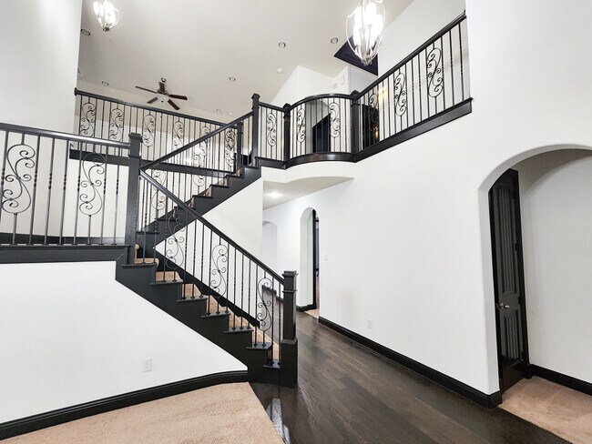 Building Photo - 3633 Plum Vista Pl