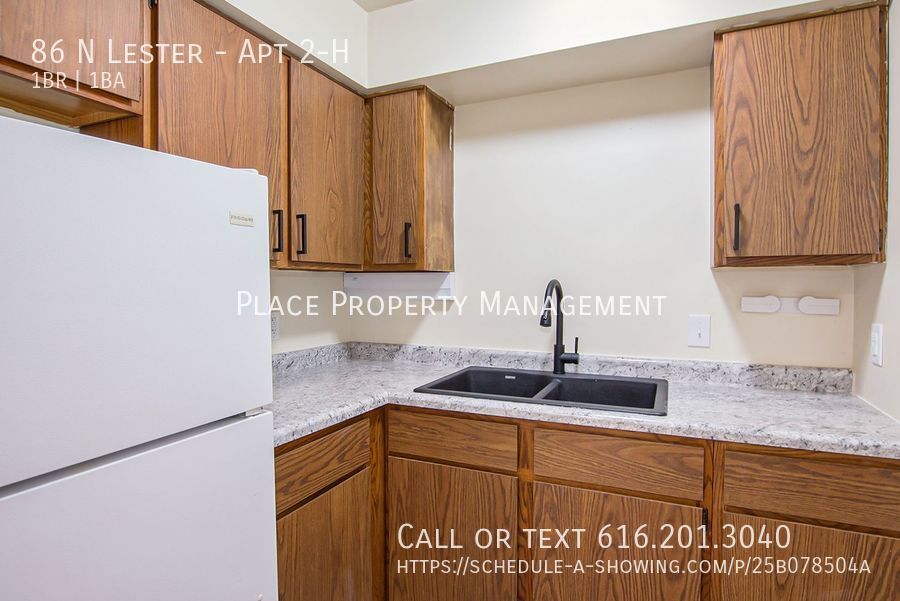 Primary Photo - 86 N Lester 2-H - 1 Bedroom Upper unit
