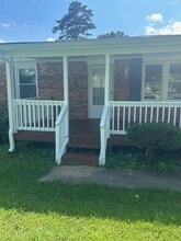 Building Photo - 3024 W Croft Cir