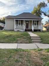 Building Photo - 918 Sherman St