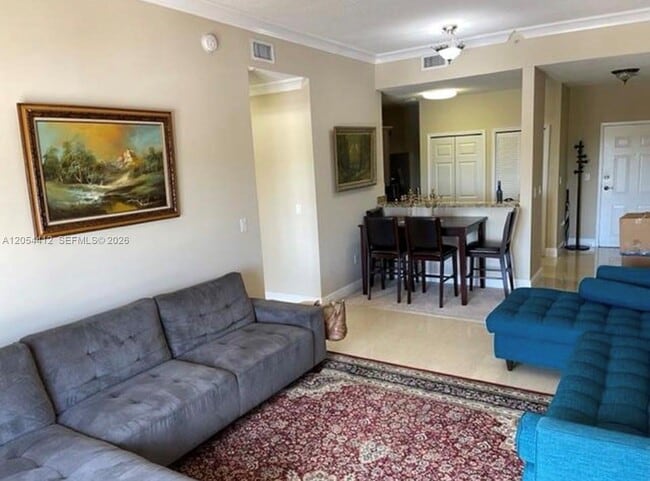 Foto del edificio - 5271 SW 8th St
