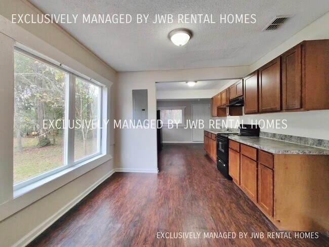 Foto del edificio - 3011 W 1st St