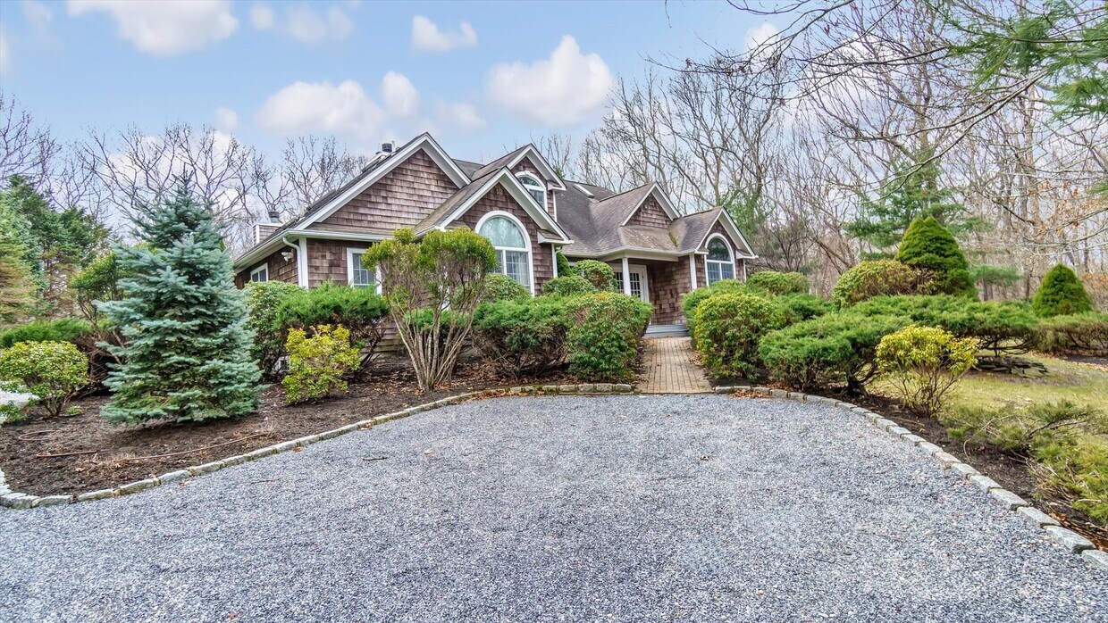 Primary Photo - 1557 Millstone Rd