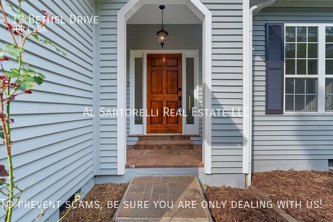 Building Photo - Updated One-Level Home in Quiet Neighborhood