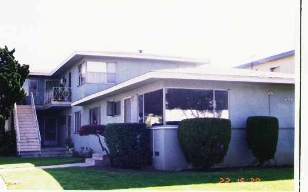 Primary Photo - 2928 W El Segundo Blvd