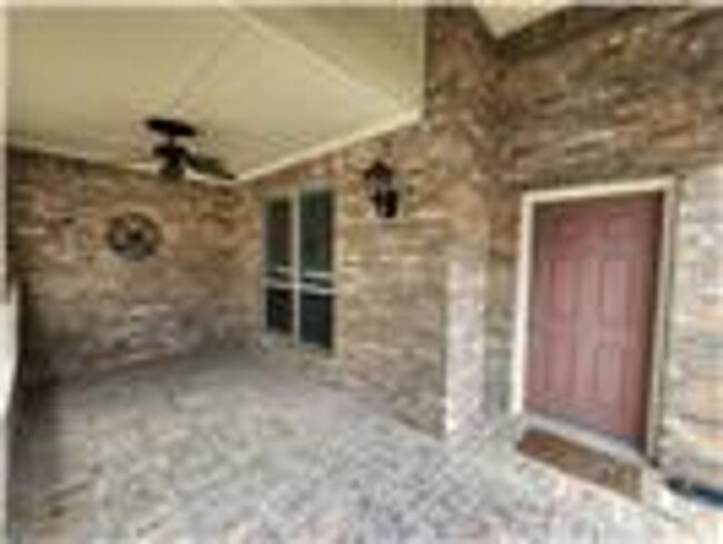 Building Photo - Three Car Garage in Little Elm