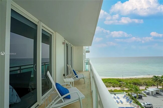 Foto del edificio - 6917 Collins Ave