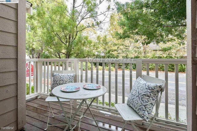 Foto del edificio - 3 br, 2.5 bath Condo - 4825 Boxwood Way, #...