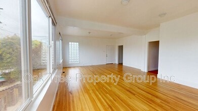 Building Photo - 1648 Russell St