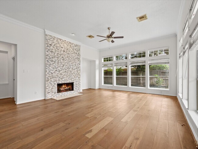 Foto del edificio - 1523 Orchard Park Dr