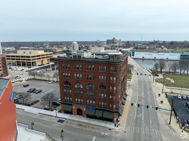 Building Photo - William Brown Lofts